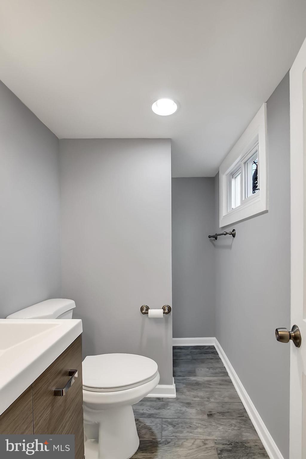 31 Stemmers Run Road Baltimore, MD 21221 - Photo 18 of 26 Gallery Image 18