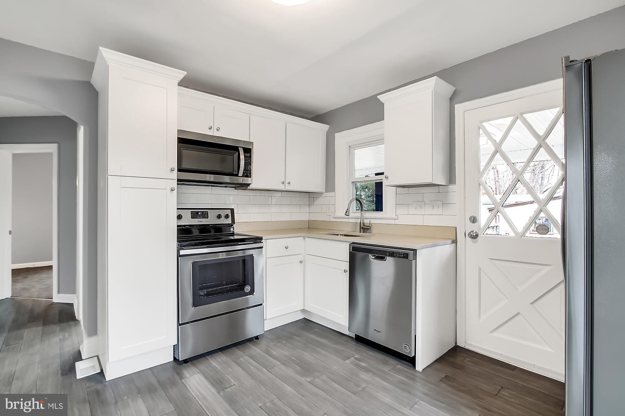 31 Stemmers Run Road Baltimore, MD 21221 - Photo 6 of 26 Gallery Image 6