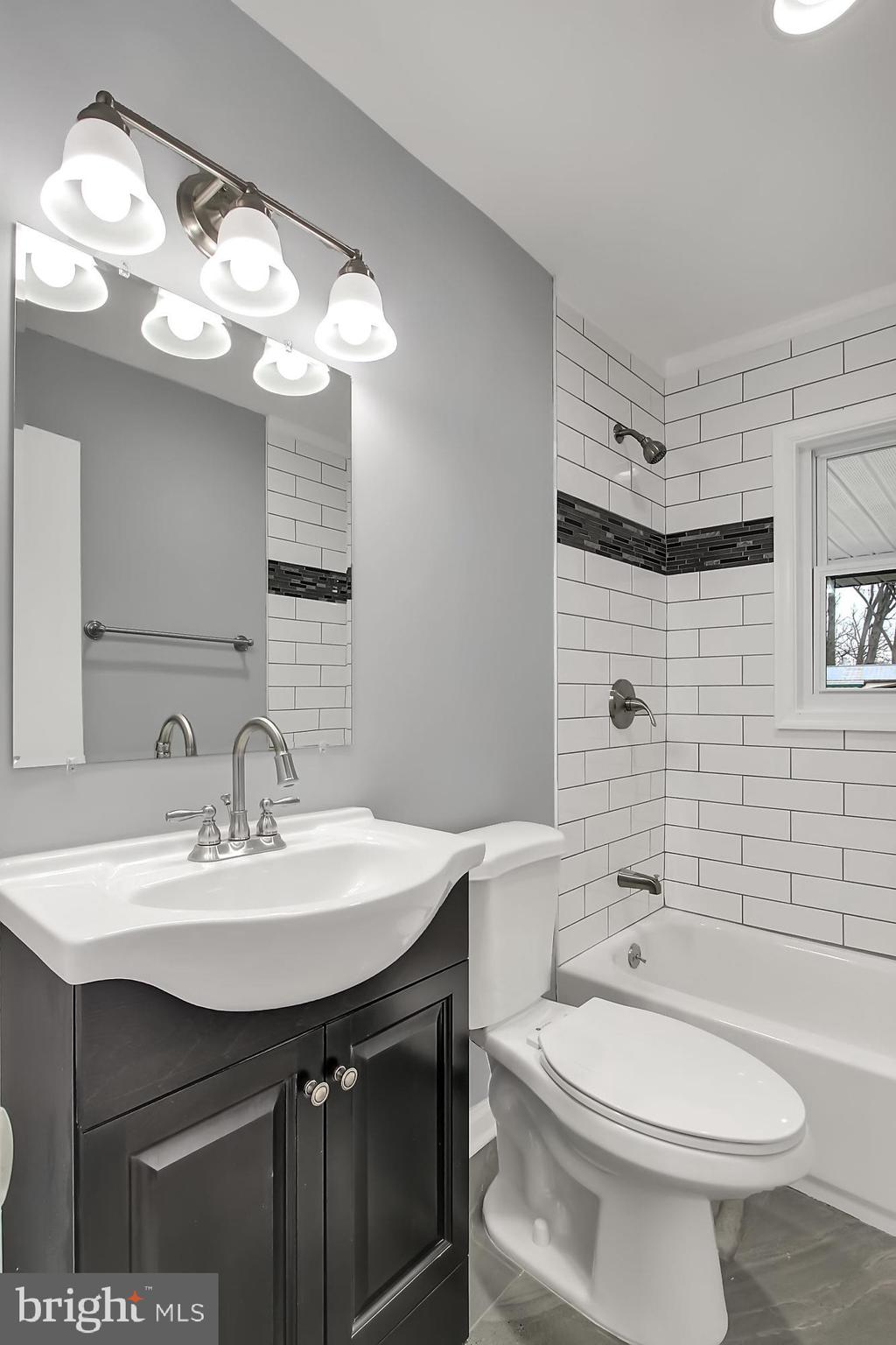 31 Stemmers Run Road Baltimore, MD 21221 - Photo 9 of 26 Gallery Image 9