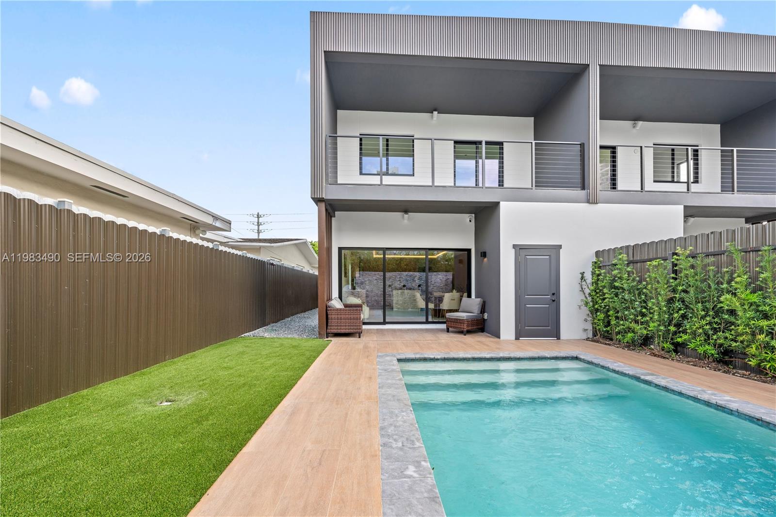 3187 Southwest 23rd Street Miami, FL 33145 - Photo 20 of 42