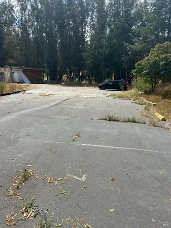 $1,050,000 | 6675 Petersen Road, Petaluma, CA 94952