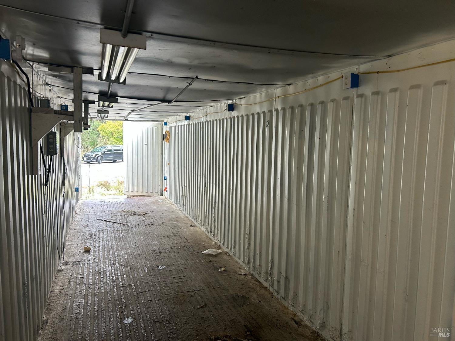6675 Petersen Road Petaluma, CA 94952 - Photo 27 of 30 a view of hallway