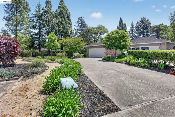 $1,024,800 | 2266 Shoshone Circle, Danville, CA 94526