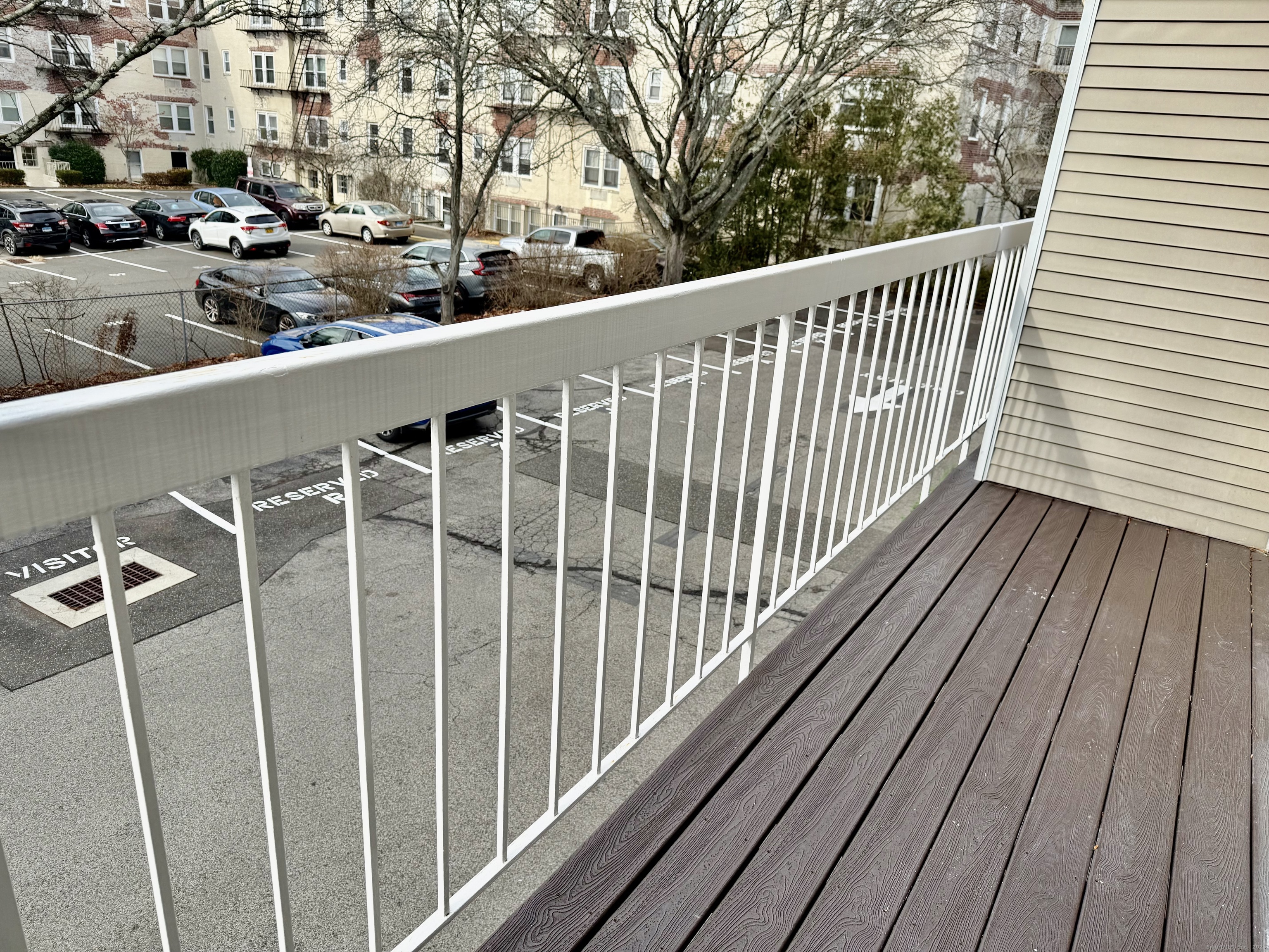 1900 Summer Street, Unit 15 Stamford, CT 06905 - Photo 7 of 34 Eat-In Kitchen has a slider to the Private Deck.