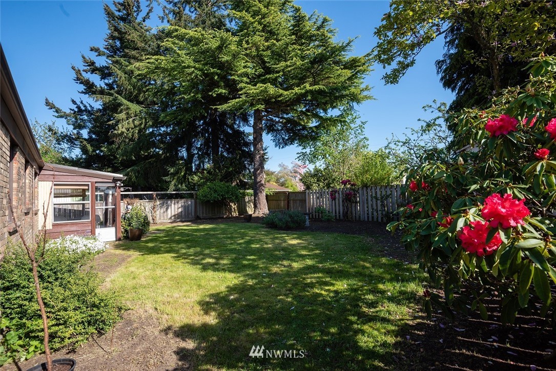 3925 Southwest Rose Street Seattle, WA 98136 - Photo 12 of 13 Gallery Image 12