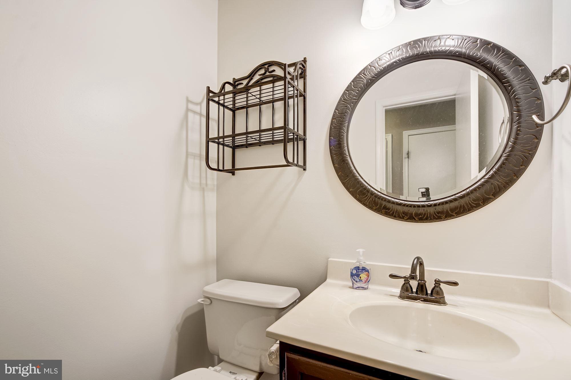 7320 Spring View Court Springfield, VA 22153 - Photo 11 of 30 Main level powder room.