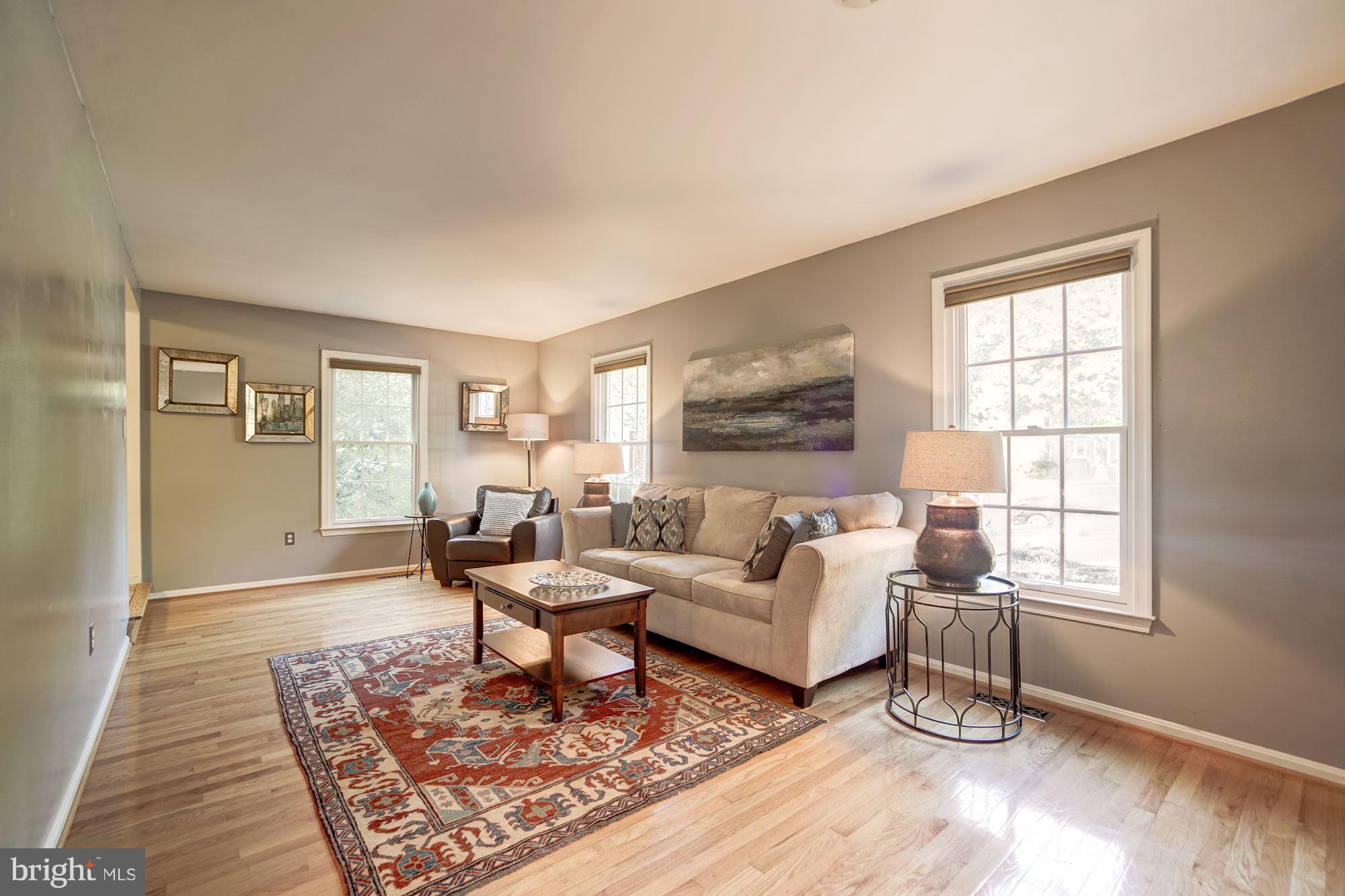 7320 Spring View Court Springfield, VA 22153 - Photo 4 of 30 Spacious main level living room.