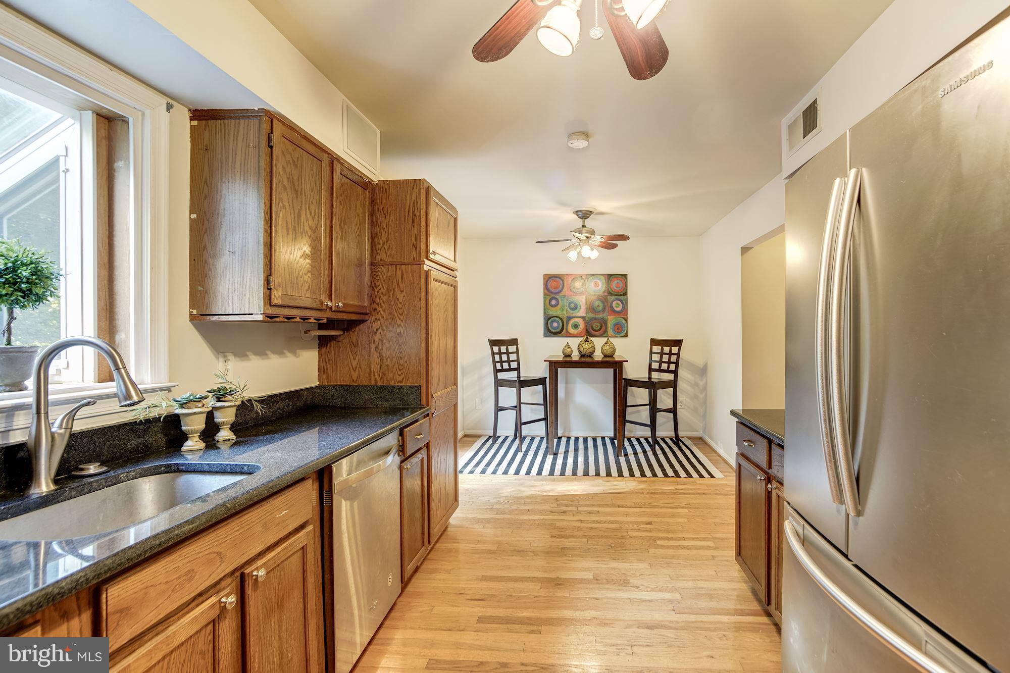 7320 Spring View Court Springfield, VA 22153 - Photo 6 of 30 Stainless steel appliances!