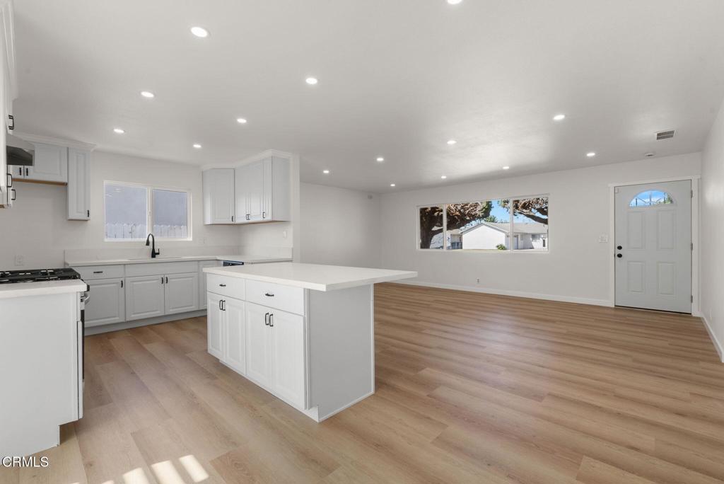 840 Morro Way Oxnard, CA 93033 - Photo 6 of 31 morro 6