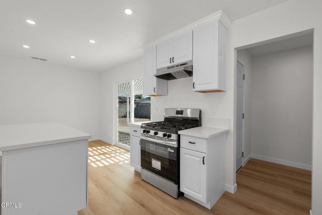 840 Morro Way Oxnard, CA 93033 - Photo 9 of 31 morro 9