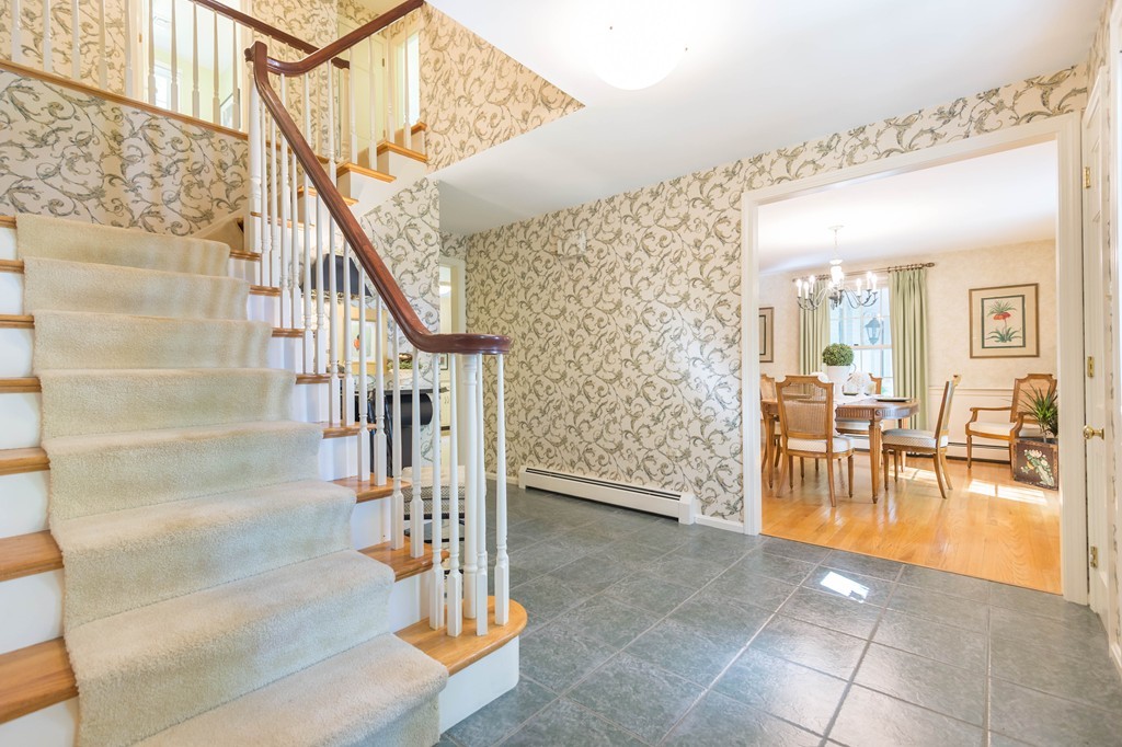70 Lovejoy Road Andover, MA 01810 - Photo 3 of 28 Gallery Image 3