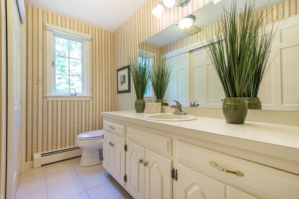70 Lovejoy Road Andover, MA 01810 - Photo 8 of 28 Gallery Image 8
