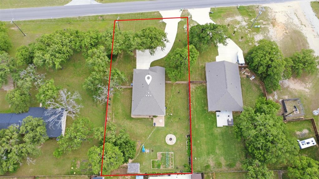901 East 3rd Street Springtown, TX 76082 - Photo 29 of 38