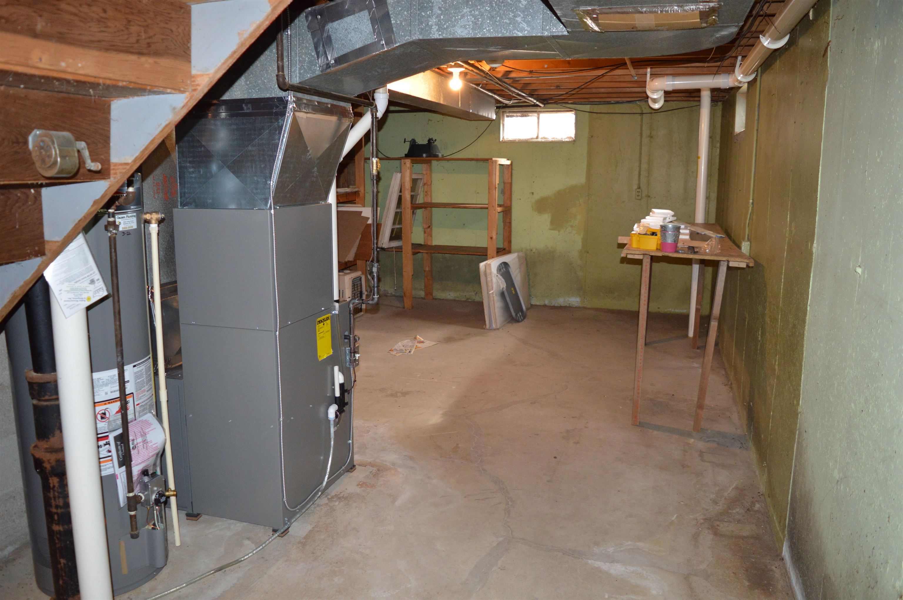 1002 Ellen Avenue Madison, WI 53716 - Photo 19 of 25