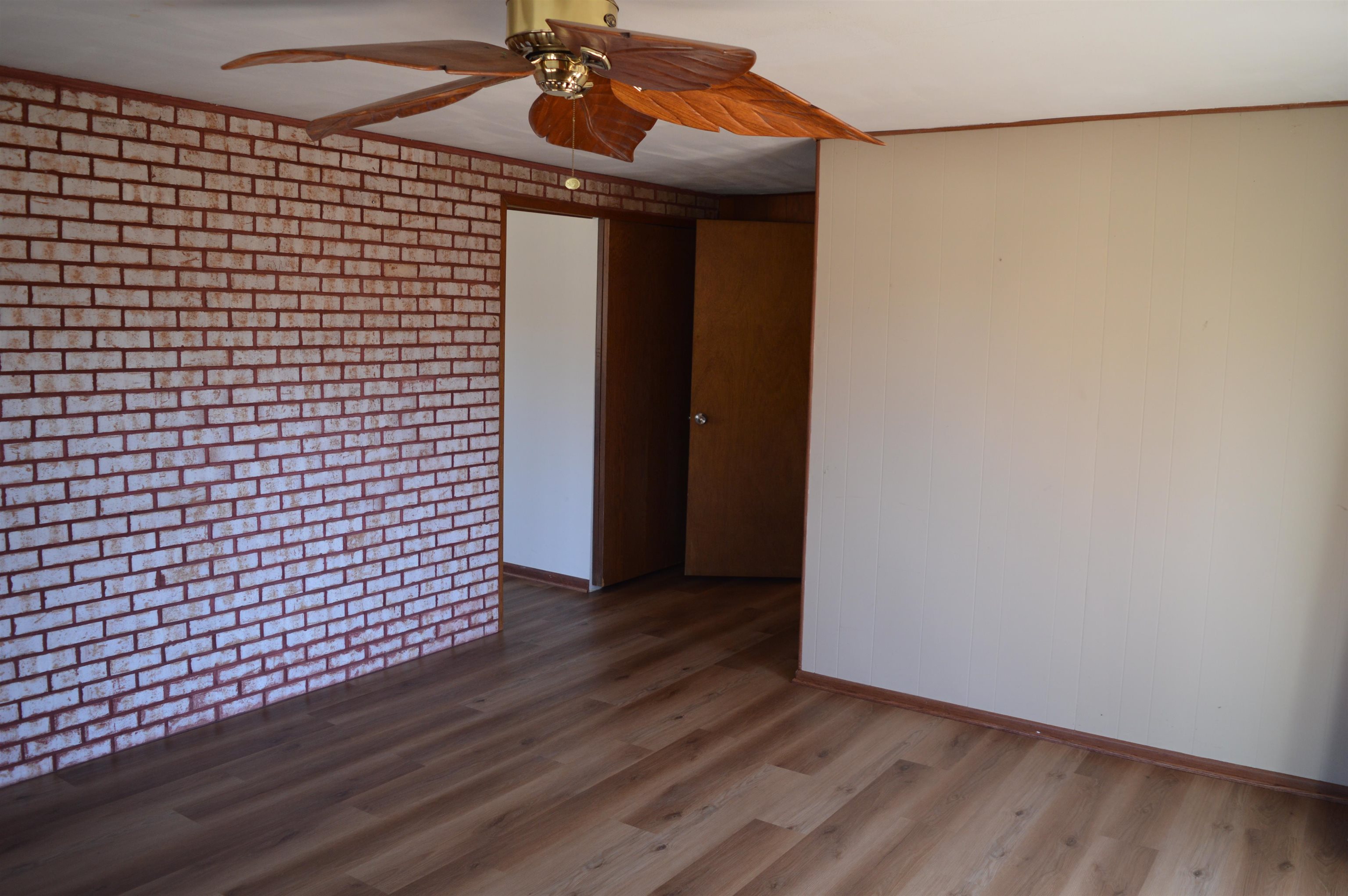 1002 Ellen Avenue Madison, WI 53716 - Photo 6 of 25