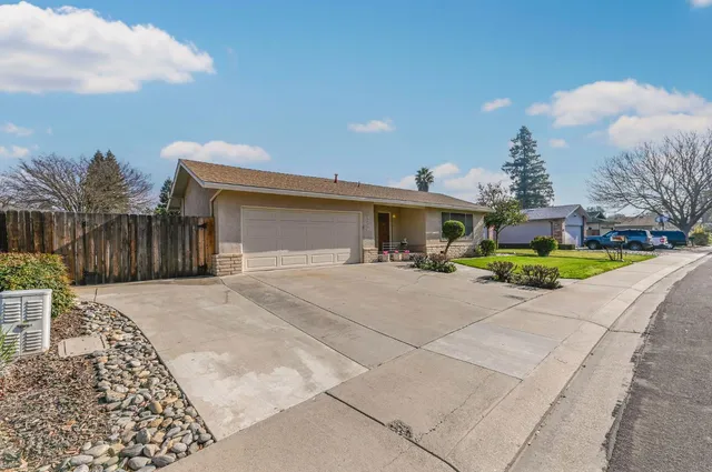 $469,996 | 1208 Ojai Lane, Modesto, CA 95355