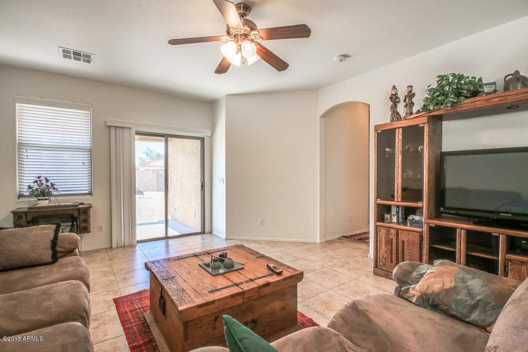 44093 Roth Road Maricopa, AZ 85138 - Photo 18 of 32 Roth-18