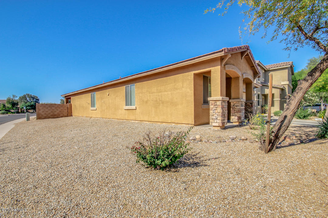 44093 Roth Road Maricopa, AZ 85138 - Photo 3 of 32 Roth-03