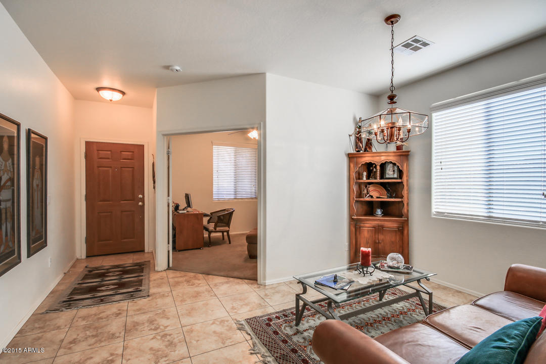 44093 Roth Road Maricopa, AZ 85138 - Photo 5 of 32 Roth-05
