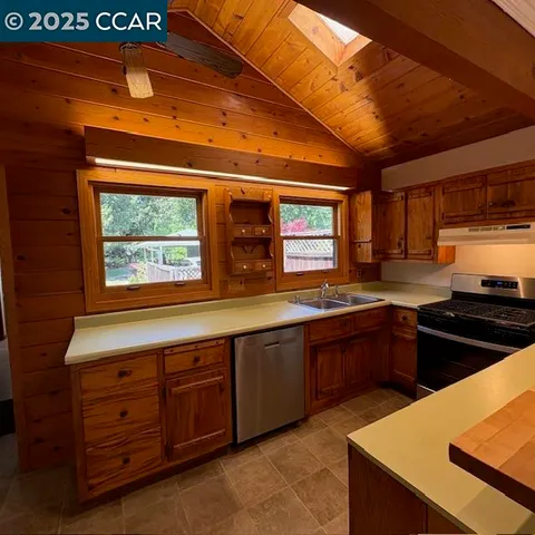 $5,000 | 2150 Whyte Park Avenue, Walnut Creek, CA 94595