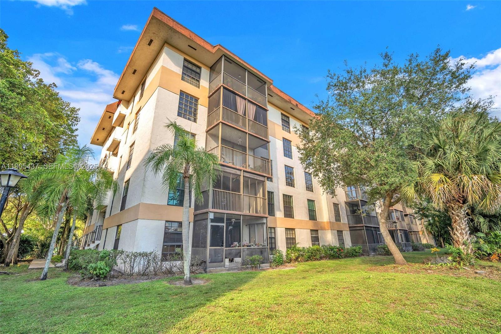 5570 Northwest 44th Street, Unit 401A Lauderhill, FL 33319 - Photo 14 of 19