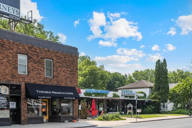 $559,900 | 5000 Newton Avenue South, Minneapolis, MN 55419