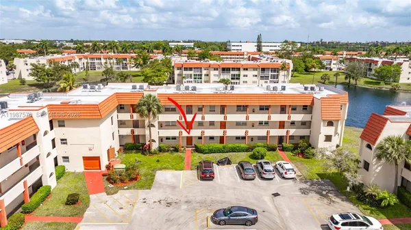 $160,000 | 2931 Sunrise Lakes Drive East, Unit 109, Sunrise, FL 33322