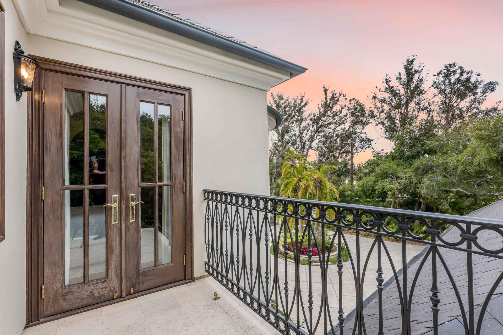 2084 East Valley Road, Unit SHARE 1 Santa Barbara, CA 93108 - Photo 17 of 35 a view of a balcony
