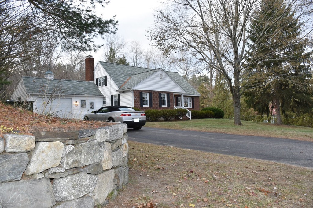 1480 Mammoth Road Dracut, MA 01826 - Photo 3 of 3 Gallery Image 3