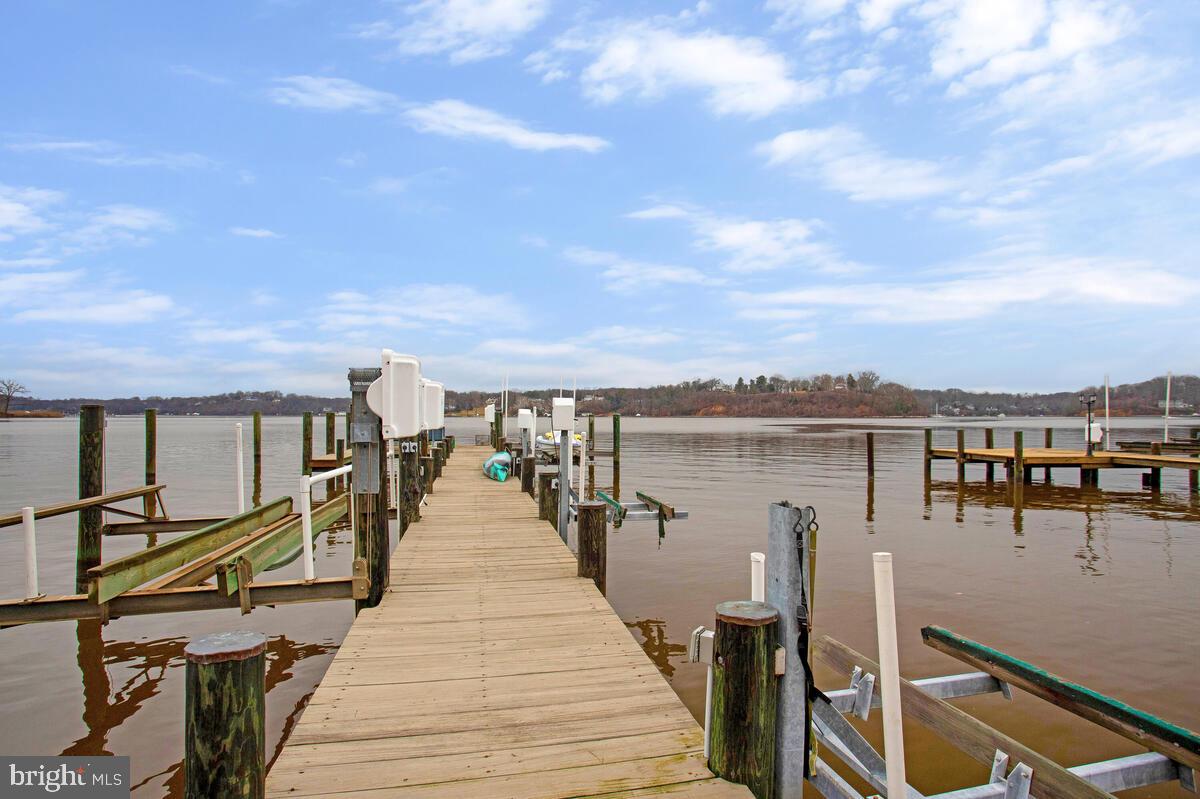 320 Severn Road Annapolis, MD 21401 - Photo 12 of 93 Gallery Image 12