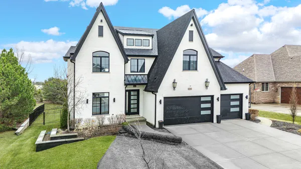 $975,000 | 22303 Majestic Lane, Frankfort, IL 60423