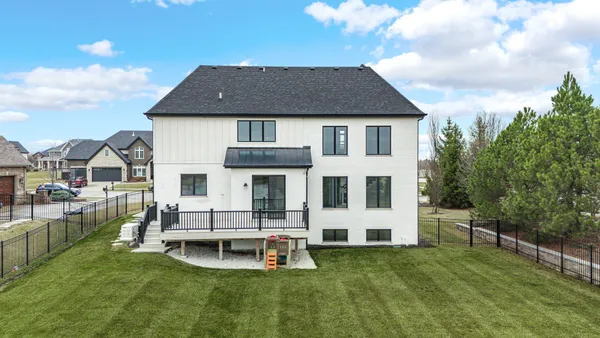 $975,000 | 22303 Majestic Lane, Frankfort, IL 60423