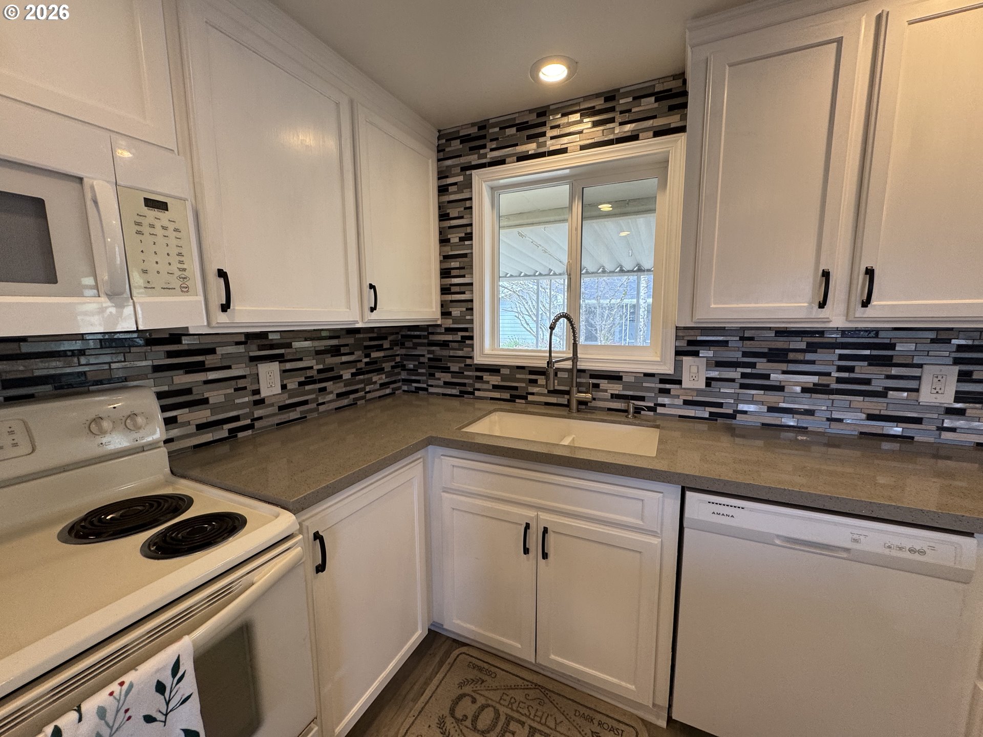 1845 Sallal Road Woodburn, OR 97071 - Photo 9 of 15