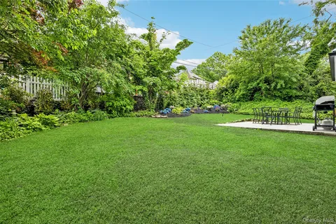 $2,299,000 | 22 Shorehaven Lane, Manhasset, NY 11030