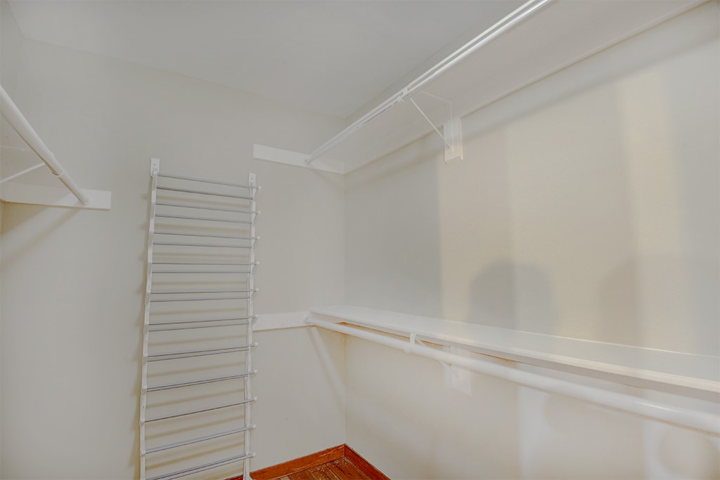 40 North Interstate Highway 35, Unit 2C2 Austin, TX 78701 - Photo 14 of 35 a view of an empty walk in closet