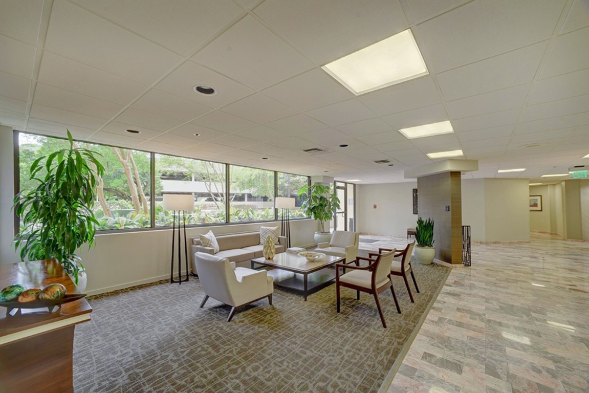 40 North Interstate Highway 35, Unit 2C2 Austin, TX 78701 - Photo 29 of 35 a living room with furniture and a large window