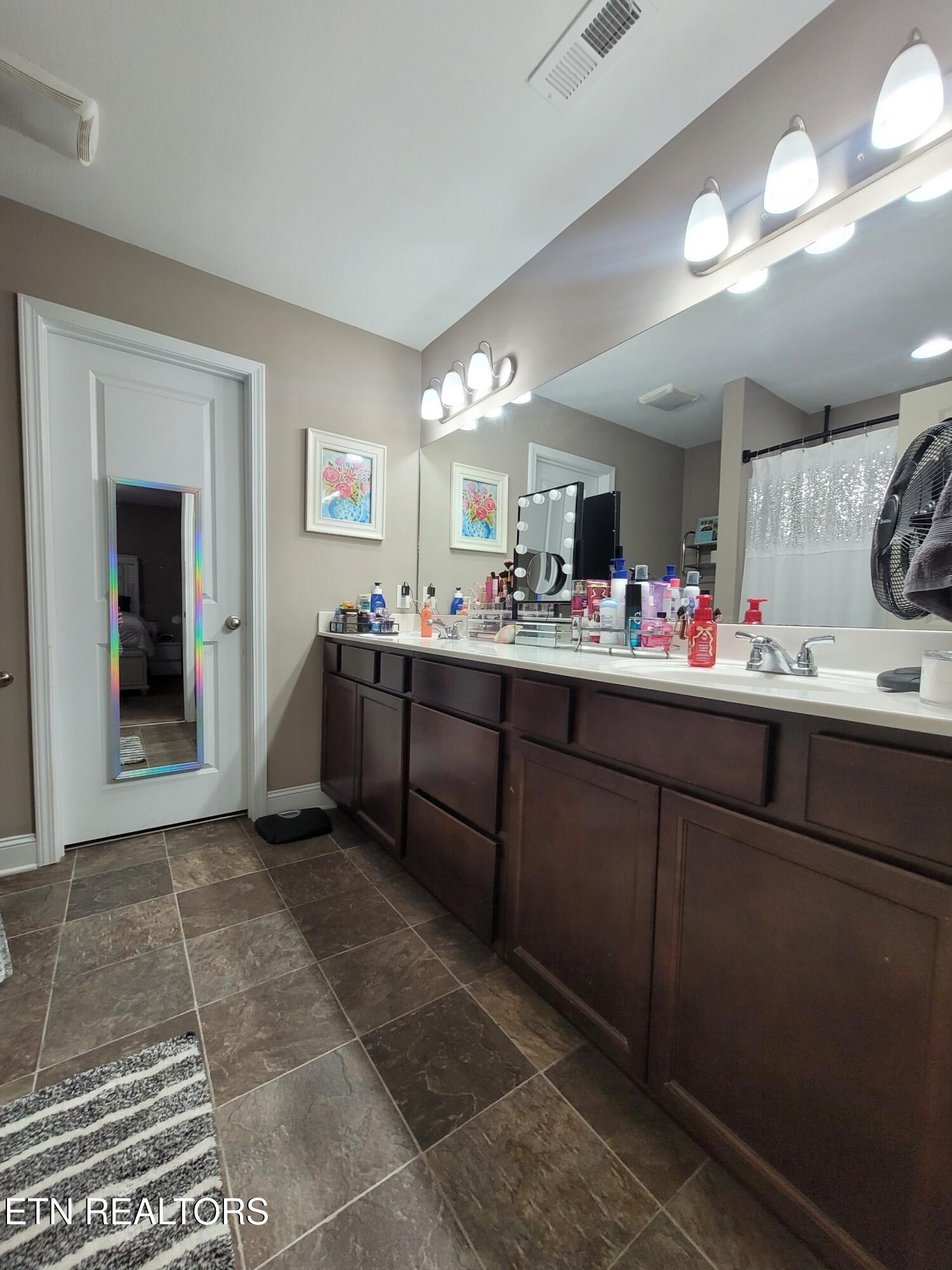 2312 Denham Way Powell, TN 37849 - Photo 8 of 8 1000034567