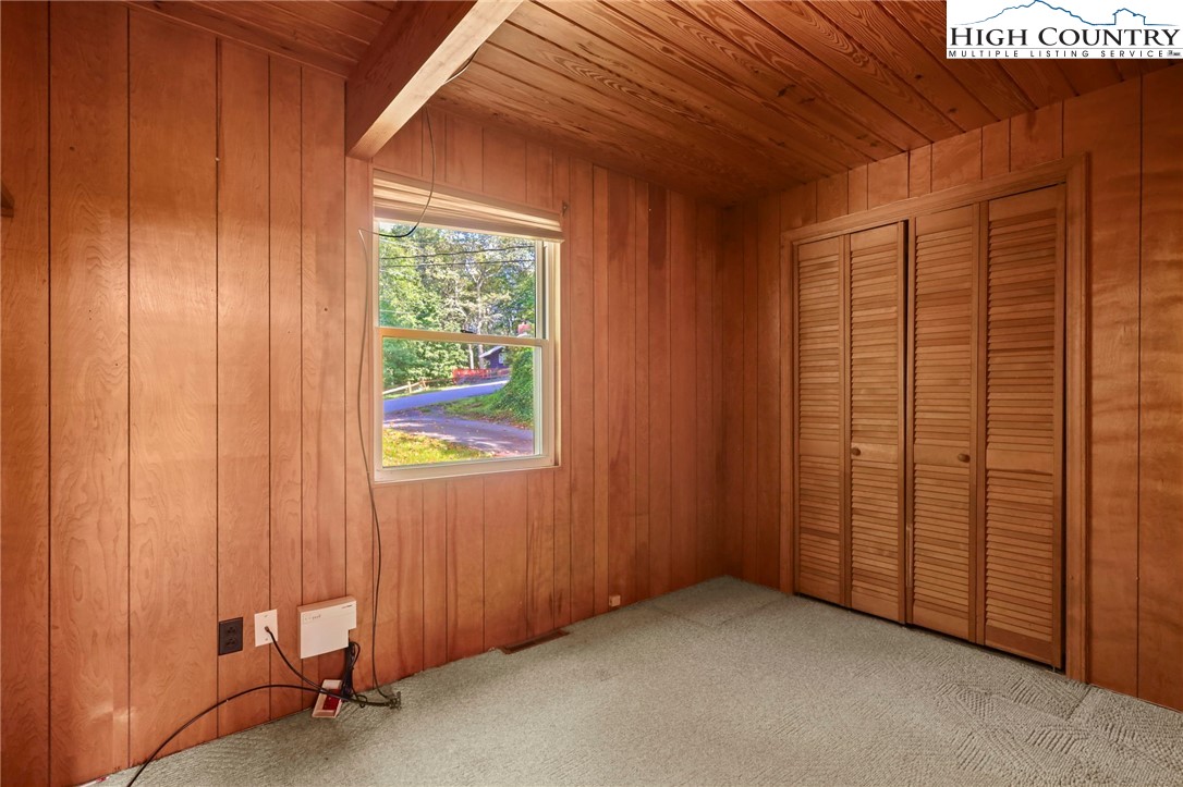 171 Jenny Lane Boone, NC 28607 - Photo 29 of 50 an empty room with windows