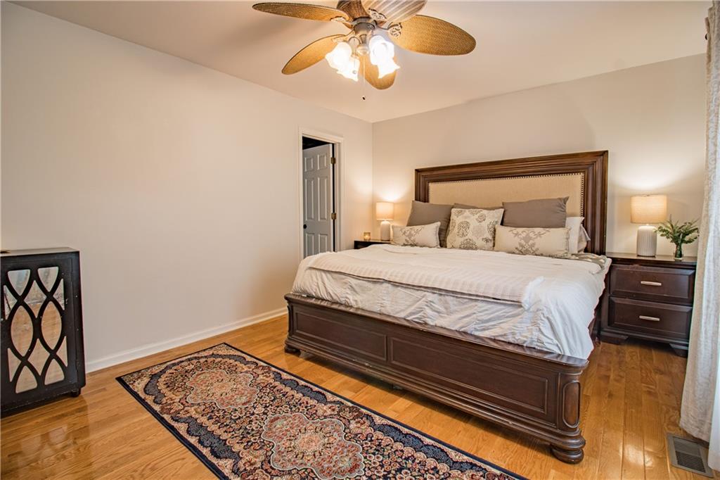213 Northeast 51st Road Warrensburg, MO 64093 - Photo 8 of 47