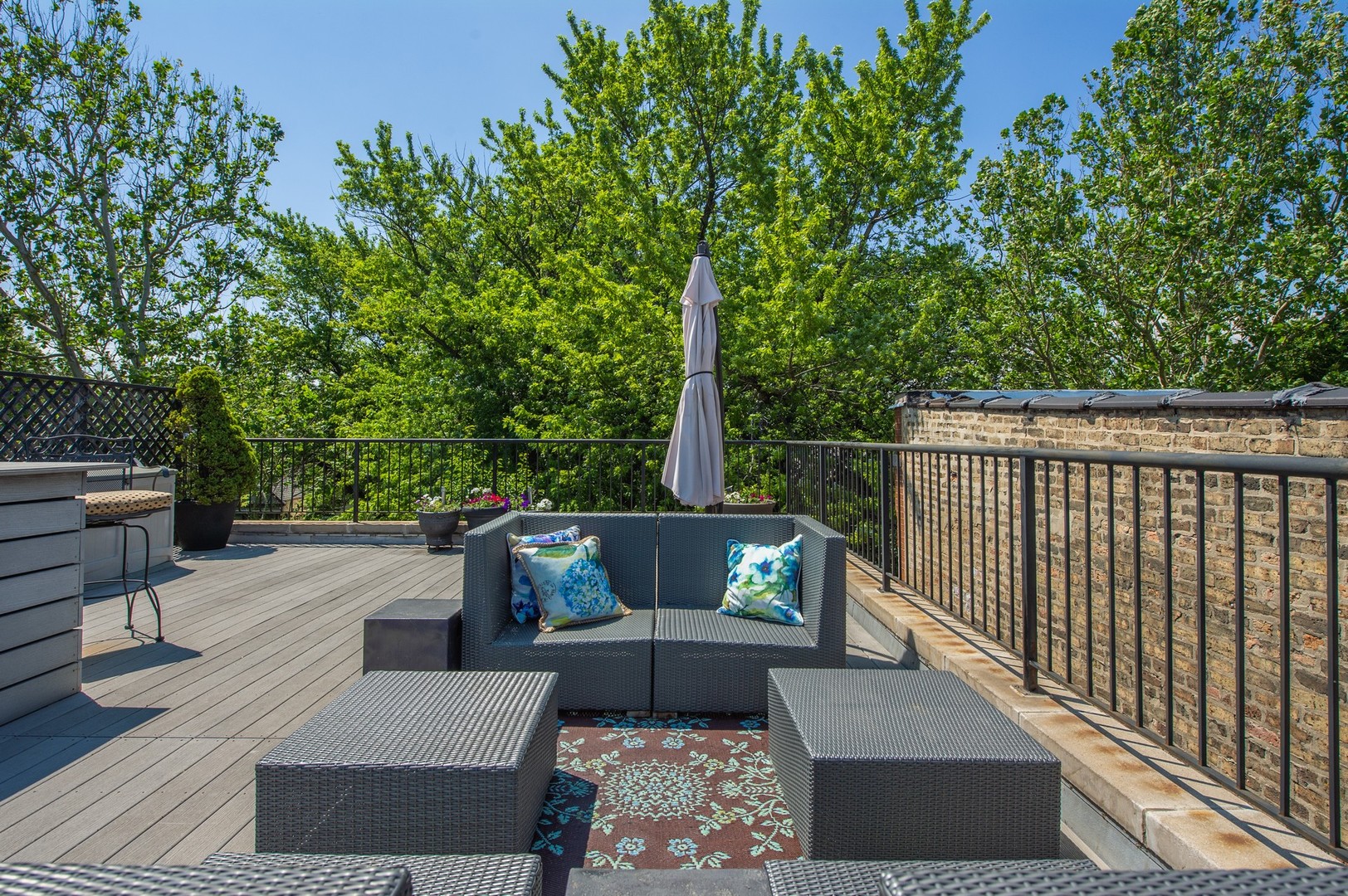 1910 West Addison Street, Unit A Chicago, IL 60613 - Photo 23 of 24 Gallery Image 23