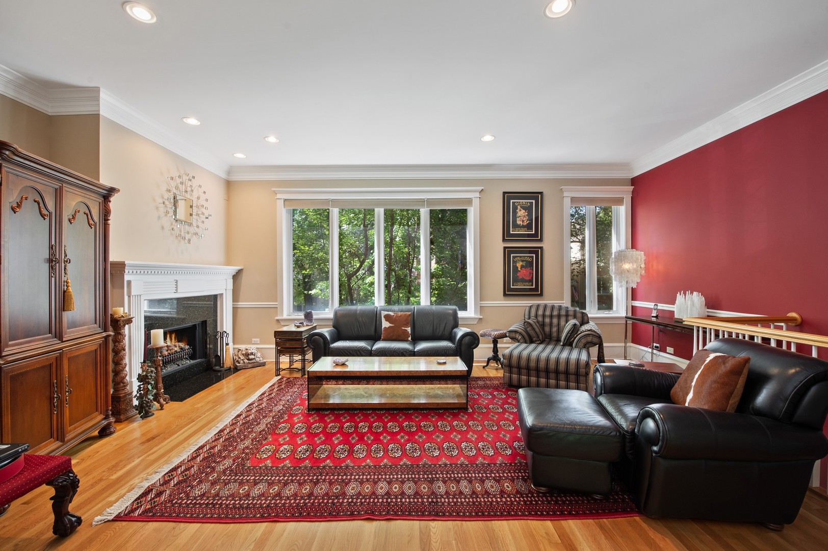1910 West Addison Street, Unit A Chicago, IL 60613 - Photo 4 of 24 Gallery Image 4