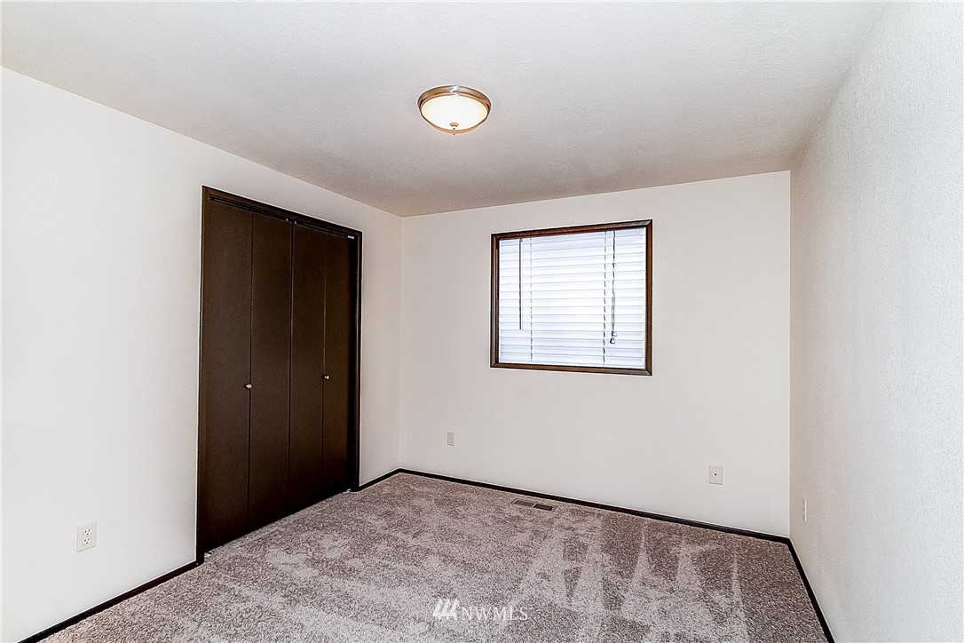 130 South Waugh Road Mount Vernon, WA 98274 - Photo 14 of 21 Gallery Image 14