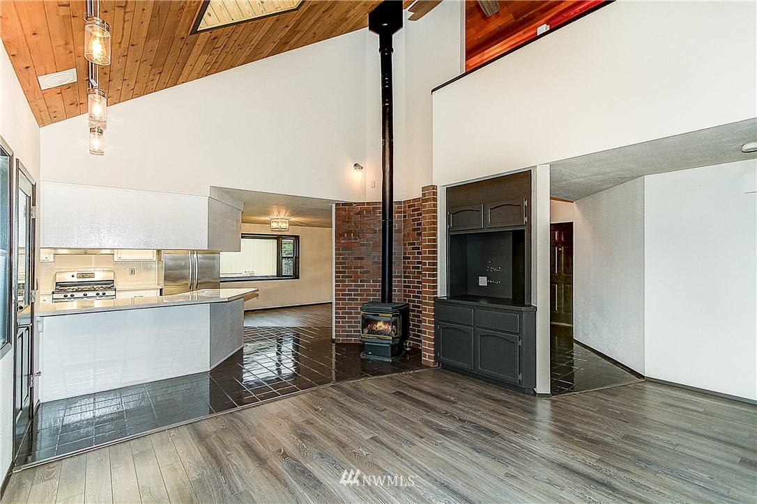 130 South Waugh Road Mount Vernon, WA 98274 - Photo 9 of 21 Gallery Image 9