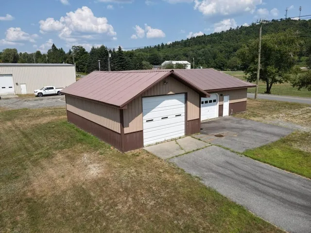 $399,900 | 233 Eaton Mountain Road, Skowhegan, ME 04976