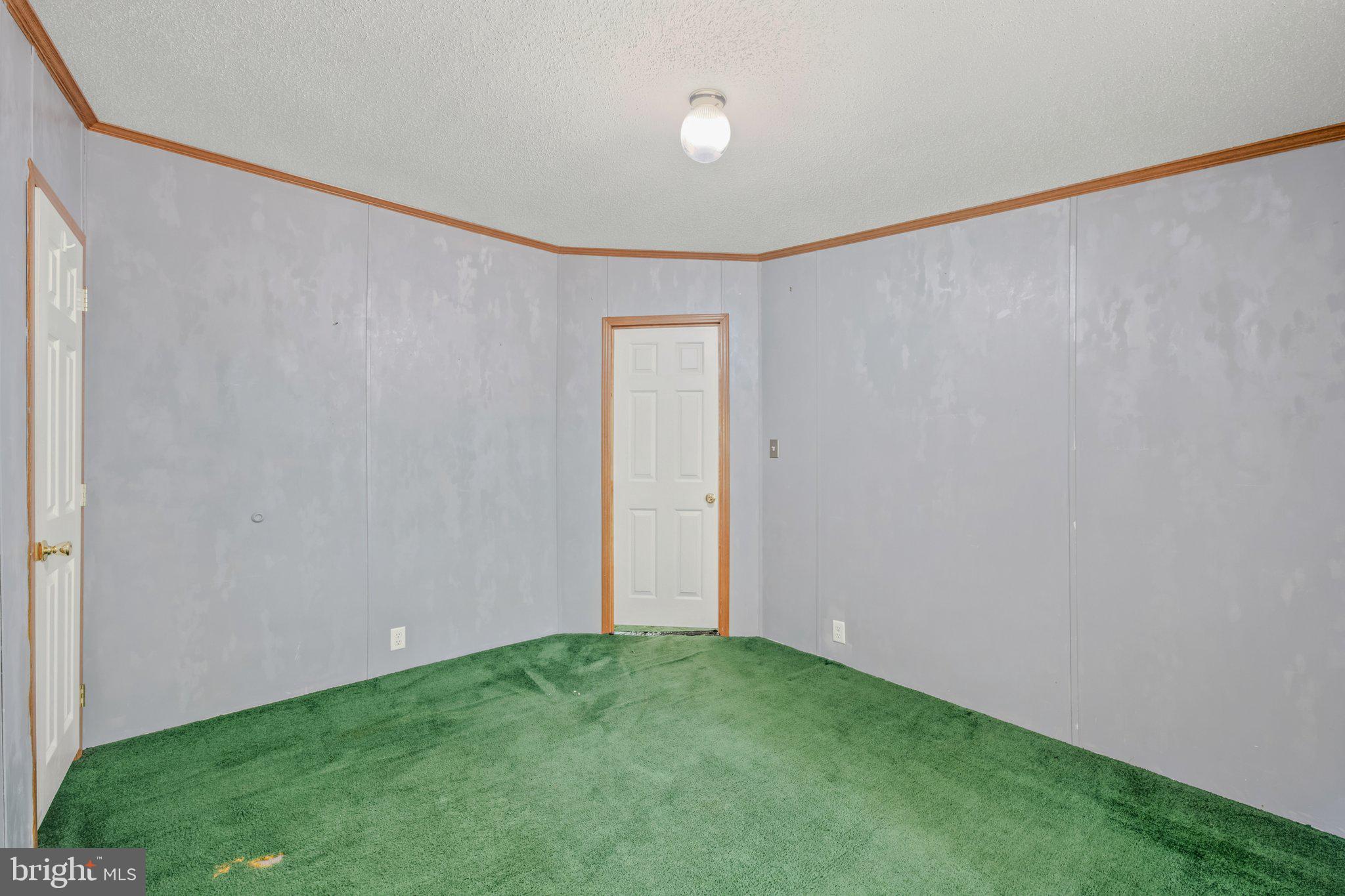 193 Co Rte 9/15 Berkeley Springs, WV 25411 - Photo 21 of 32 Bedroom 2