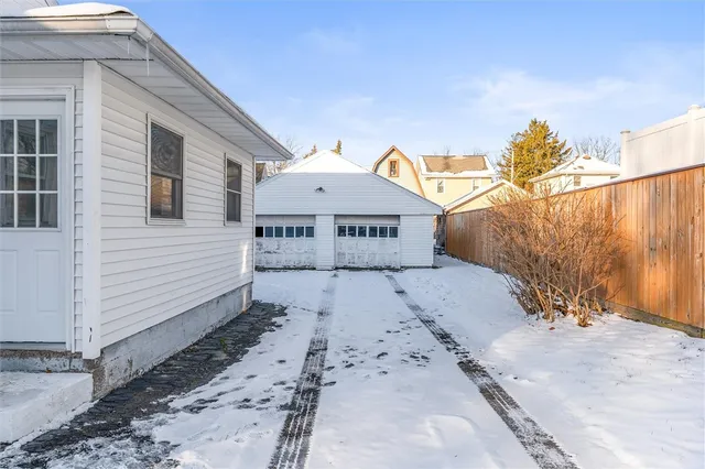 $3,000 | 32 Deland Park B, Perinton, NY 14450