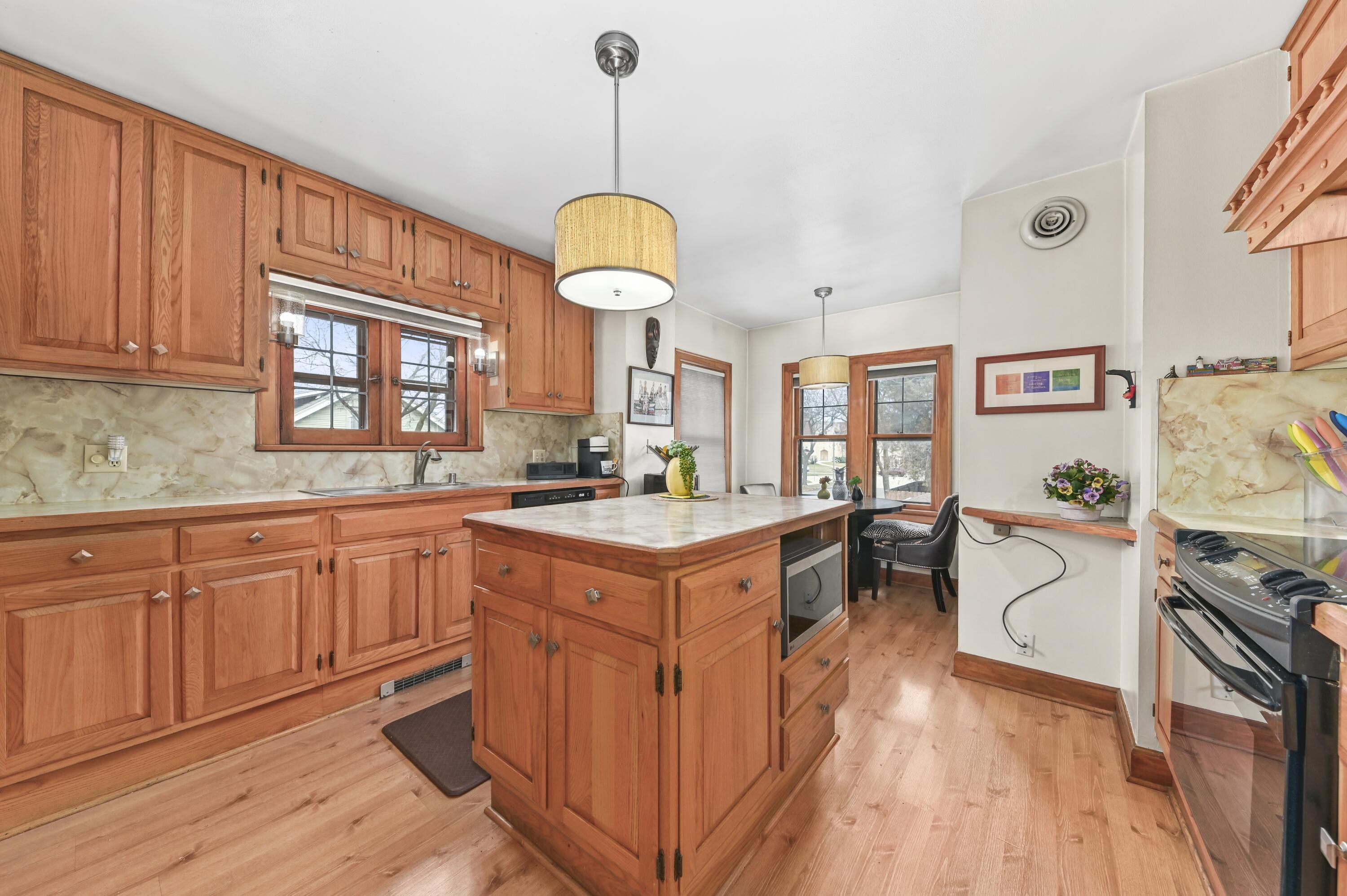 3290 North 44th Street Milwaukee, WI 53216 - Photo 10 of 26 EUP_9197