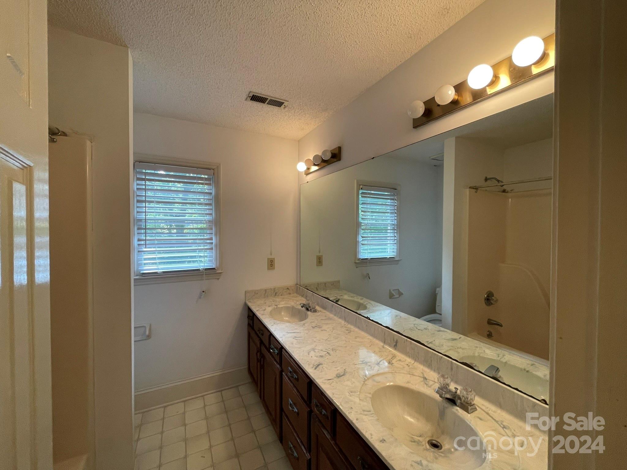 9025 Pleasant Ridge Road Charlotte, NC 28215 - Photo 37 of 48 Gallery Image 37