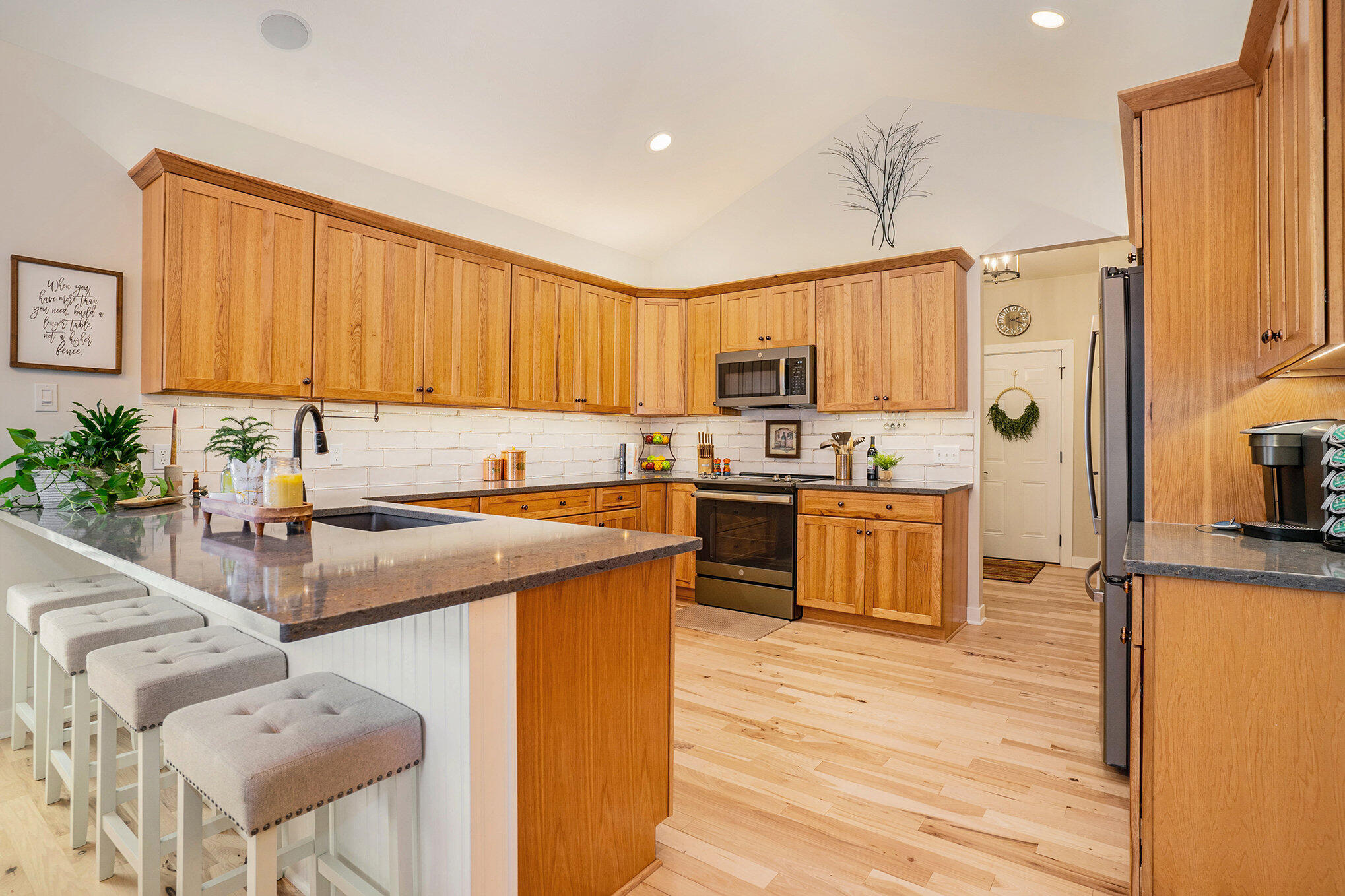 5819 Hunters Ridge Fennville, MI 49408 - Photo 14 of 56 Kitchen