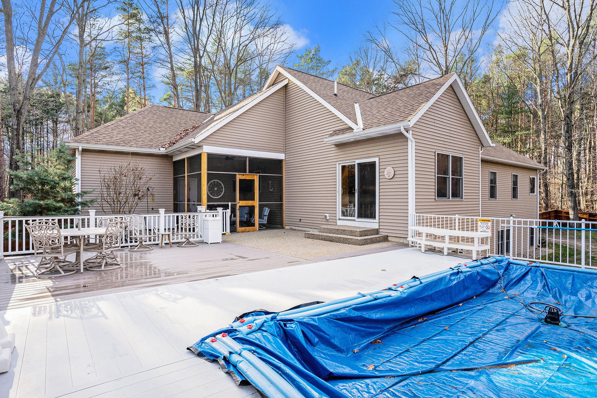 5819 Hunters Ridge Fennville, MI 49408 - Photo 43 of 56 Deck